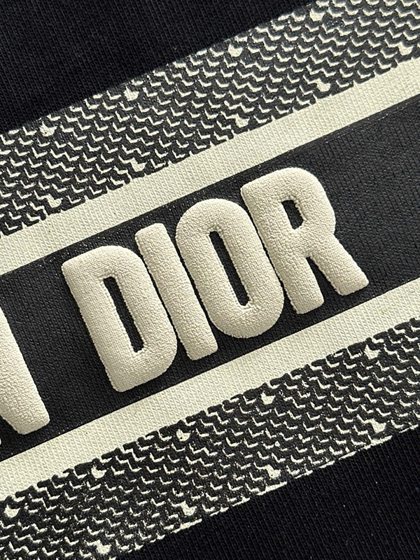 ブランドTシャツ角部分ディテール